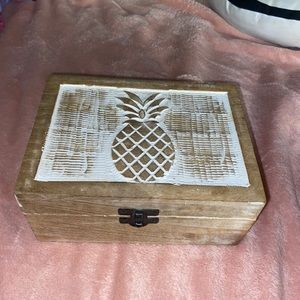 Pineapple Box